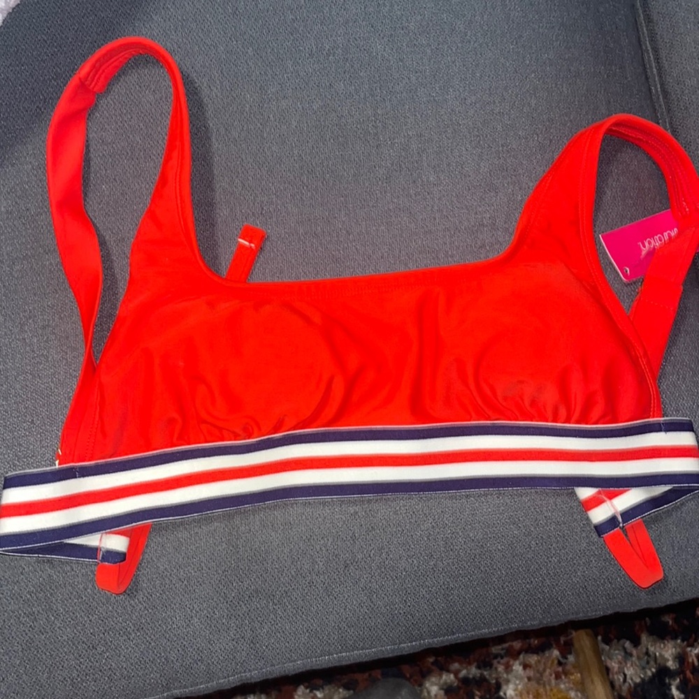 Target bikini top NWT D/DD
